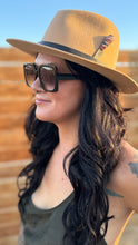 Load image into Gallery viewer, Damascus Hat Knife