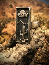 Load image into Gallery viewer, Cacti and UFO Scene