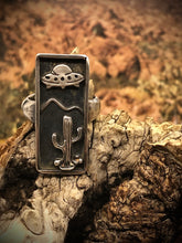 Load image into Gallery viewer, Cacti and UFO Scene